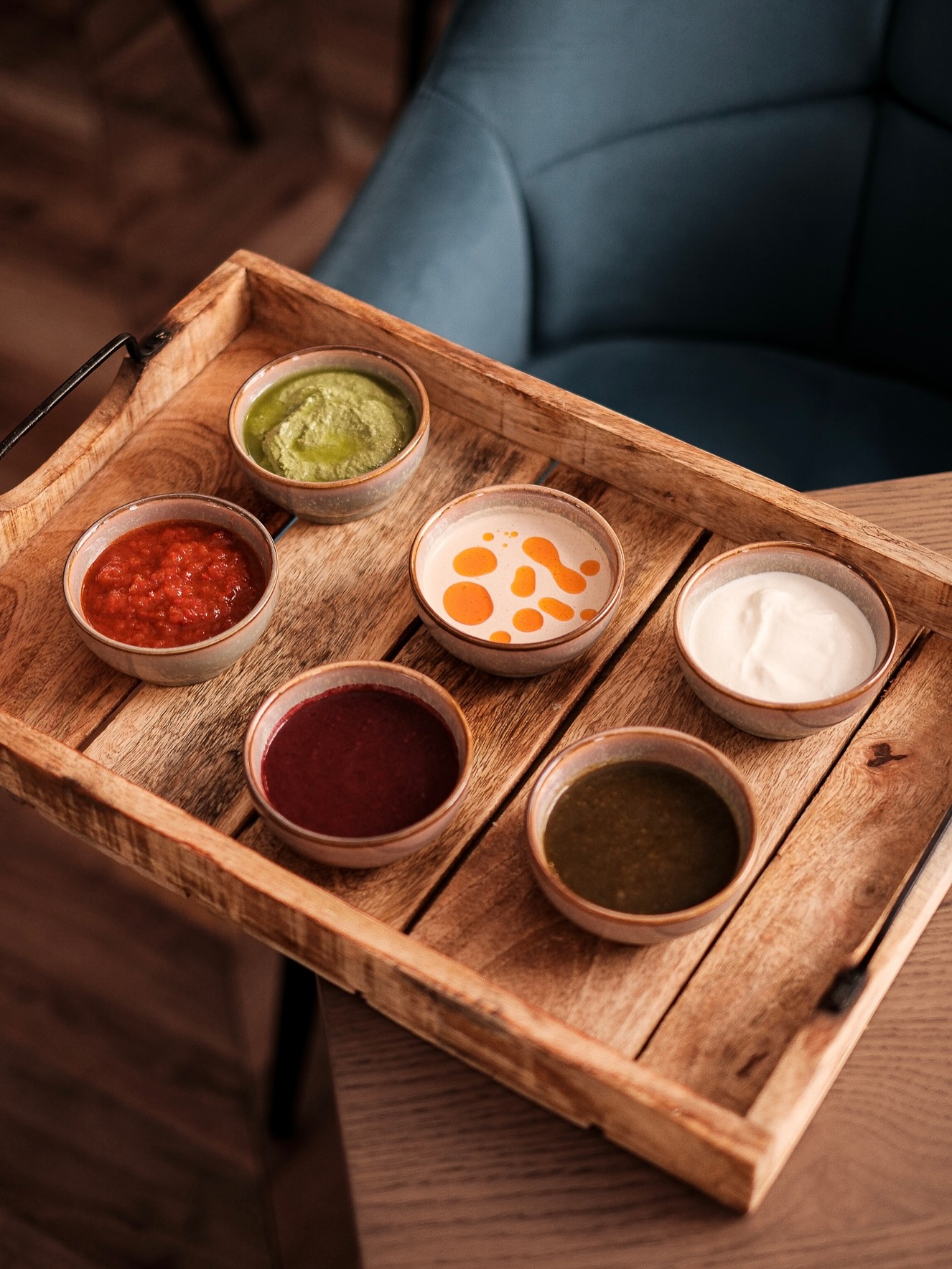 Lobio – gruzínské fazole s&nbsp;koriandrem podávané v&nbsp;restauraci Vazi Praha